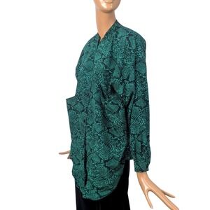 Junko Koshino Vintage Green Snakeskin‎ Print Tie Front Button Up Blouse Collar